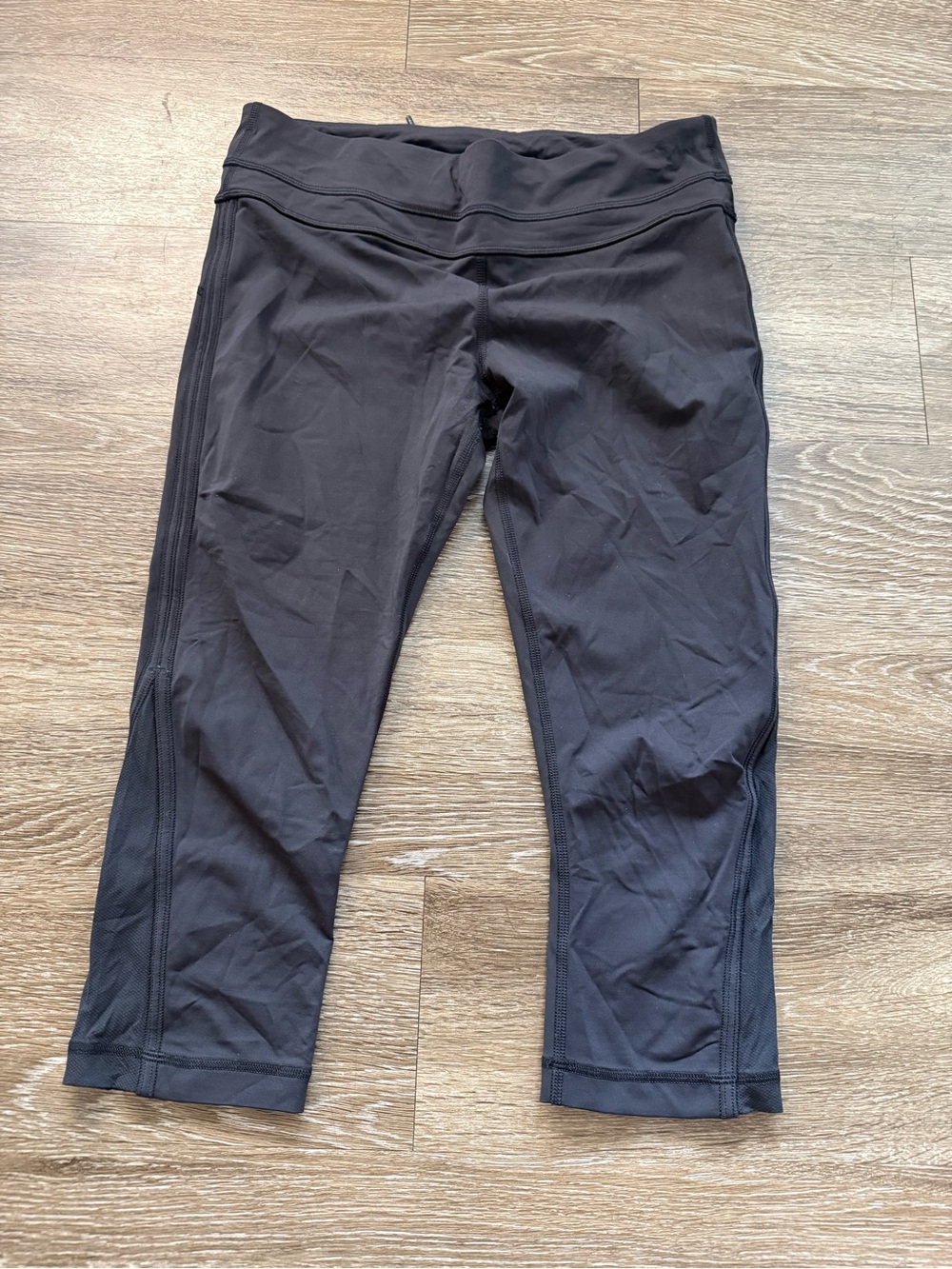 Lululemon Crop Leggings Black - Picture 3 of 7